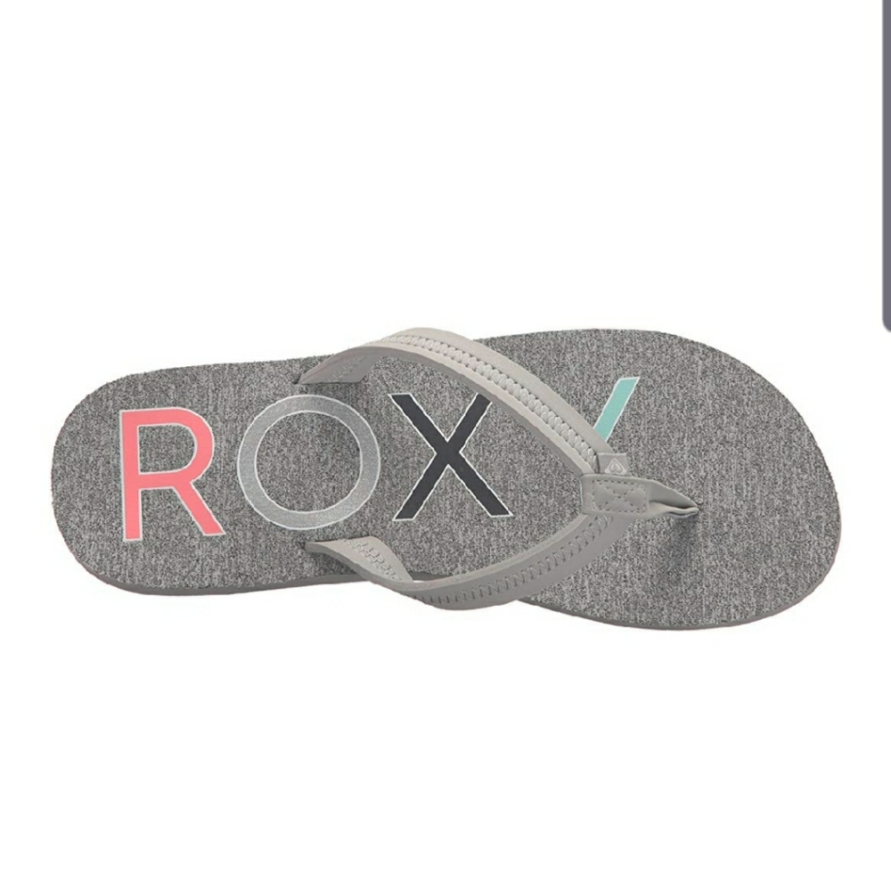 Roxy flip flops